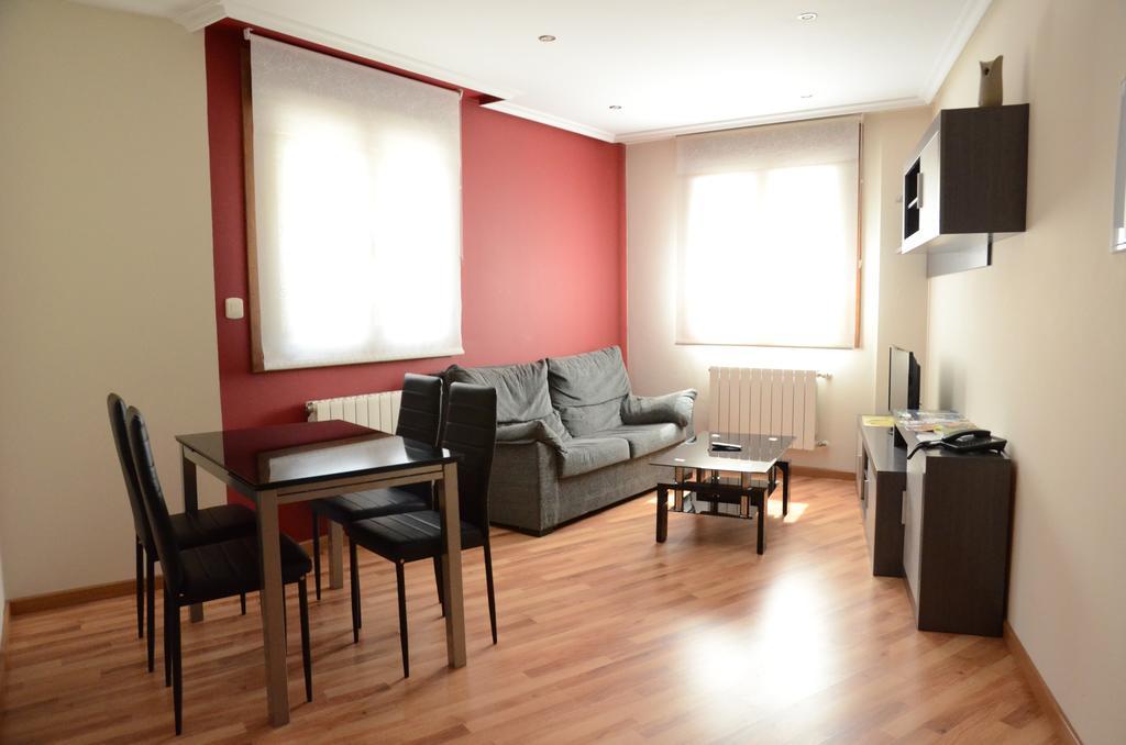 Apartamentos El Rincon De Limes Cangas De Narcea Exterior photo